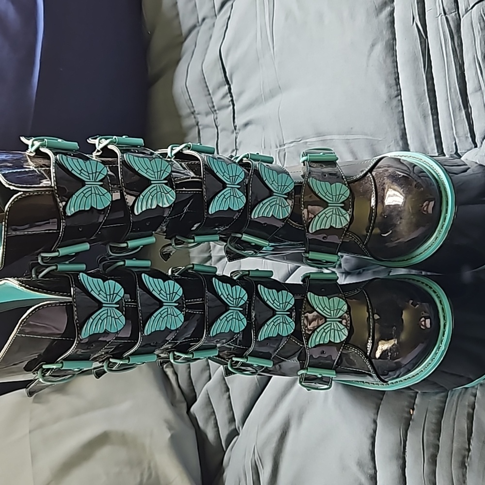 YRU butterfly platforms